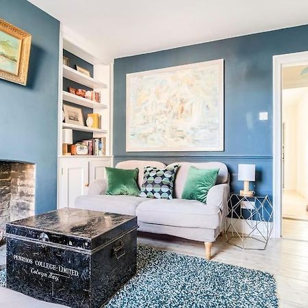 Boat House, Relax In A Whitstable Fisherman'S Cottage Экстерьер фото